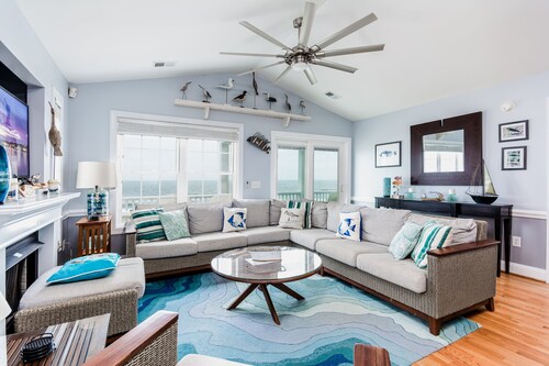 "Pelicans Nest" - Oceanfront Home w/ Private Pool, 4 Bedrooms / 3 Bathrooms