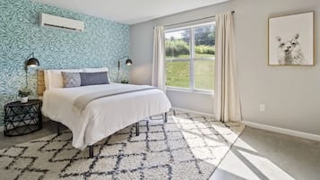 3 bedrooms, iron/ironing board, travel cot, WiFi