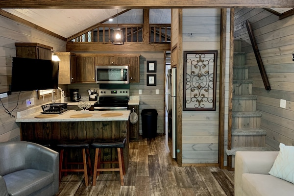 Frigorífic, microones, forn i placa de cuina