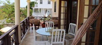 Hibiscus 3-bed Suite at Sungold House Barbados