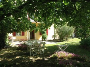 Outdoor dining - Chez Manou - Rougiers (ROUGIERS)