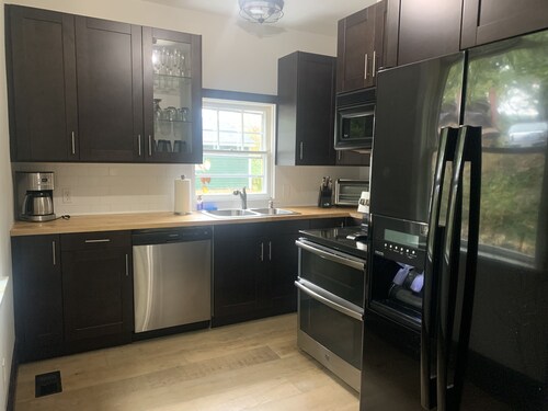 3-bedroom vacation home just 20 minutes from Six Flags St. Louis