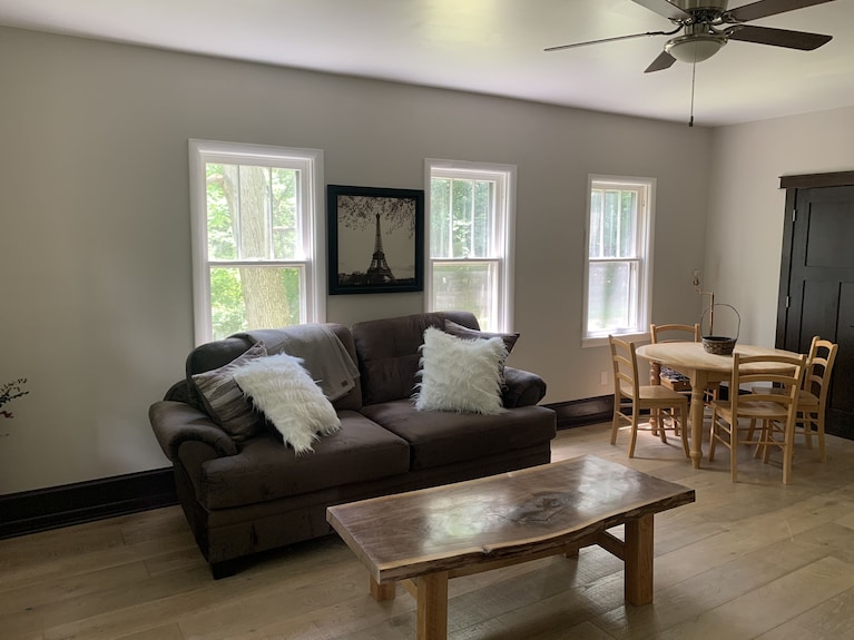 3-bedroom Vacation Home Just 20 Minutes From Six Flags St. Louis - Eureka, MO