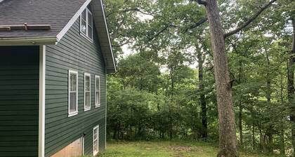 3-bedroom vacation home just 20 minutes from Six Flags St. Louis