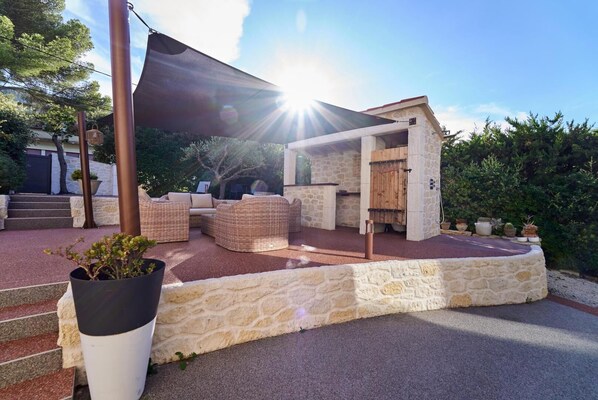 Enceinte de lâhĂ©bergement