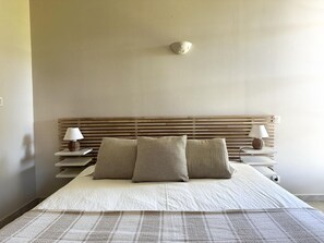 4 bedrooms, iron/ironing board, Internet - Les Figuiers - LA Londe LES Maures (LA LONDE LES MAURES)