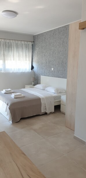 Estudi Comfort | Mobiliari individual, wifi gratuïta i roba de llit 