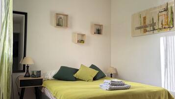 3 bedrooms, bed sheets