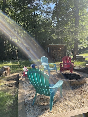 Property grounds. Moonfire Farm Shenandoah region cozy getaway