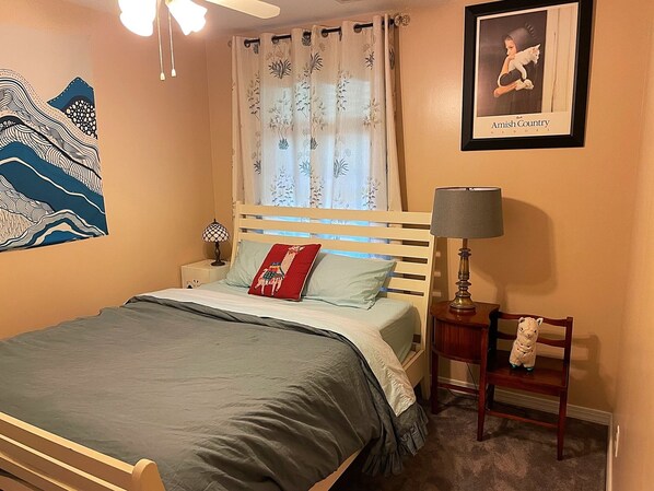 2 bedrooms, iron/ironing board, travel cot, free WiFi