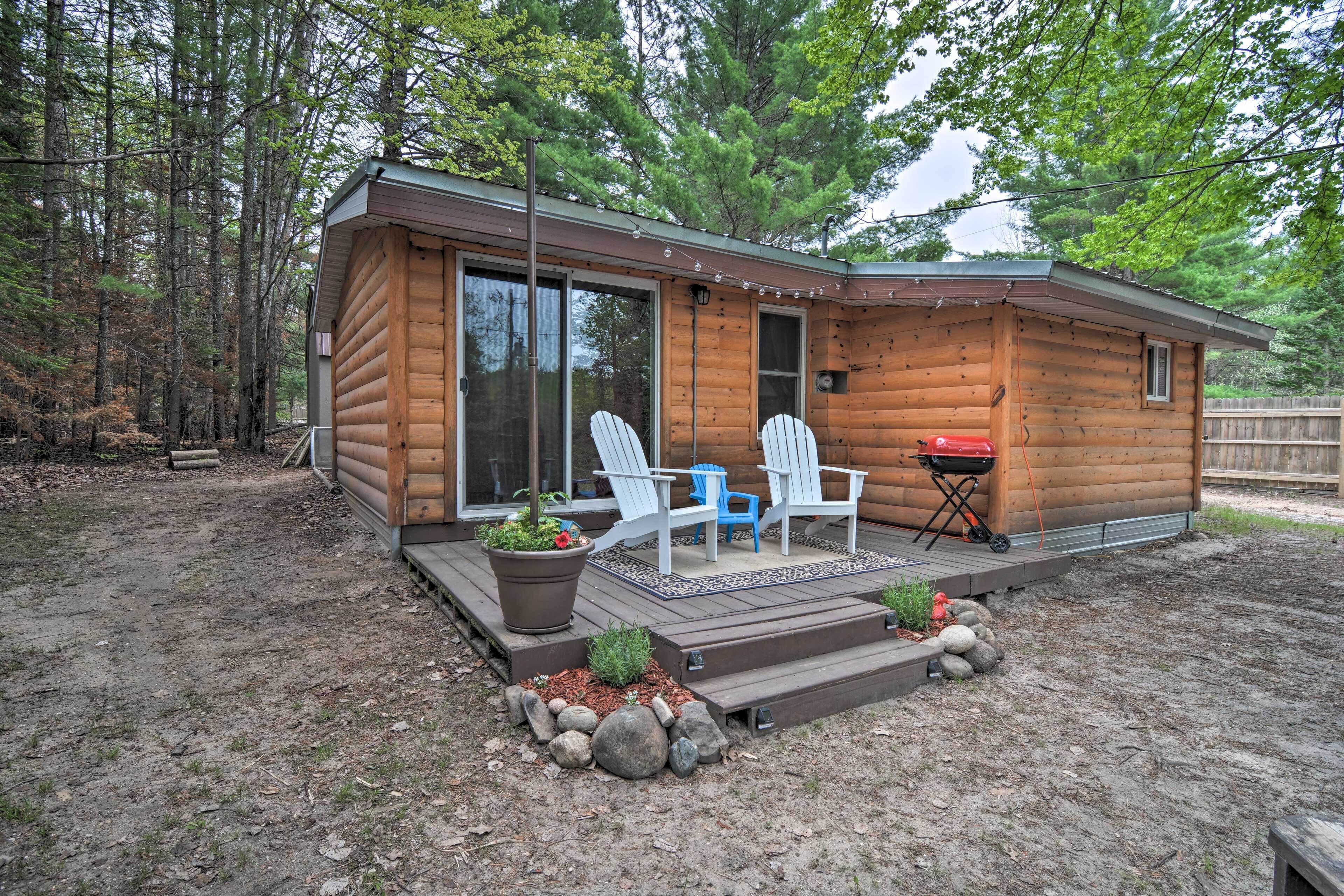 Rustic Cabin on Au Sable River w/ Fire Pit & Dock!