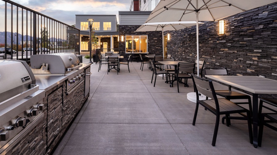 TownePlace Suites by Marriott West Kelowna