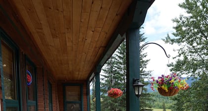 Helmcken Falls Lodge