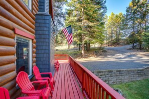 Terrace/patio - 'The InnLet' - Comfy Cabin By Conkling Marina (Worley)