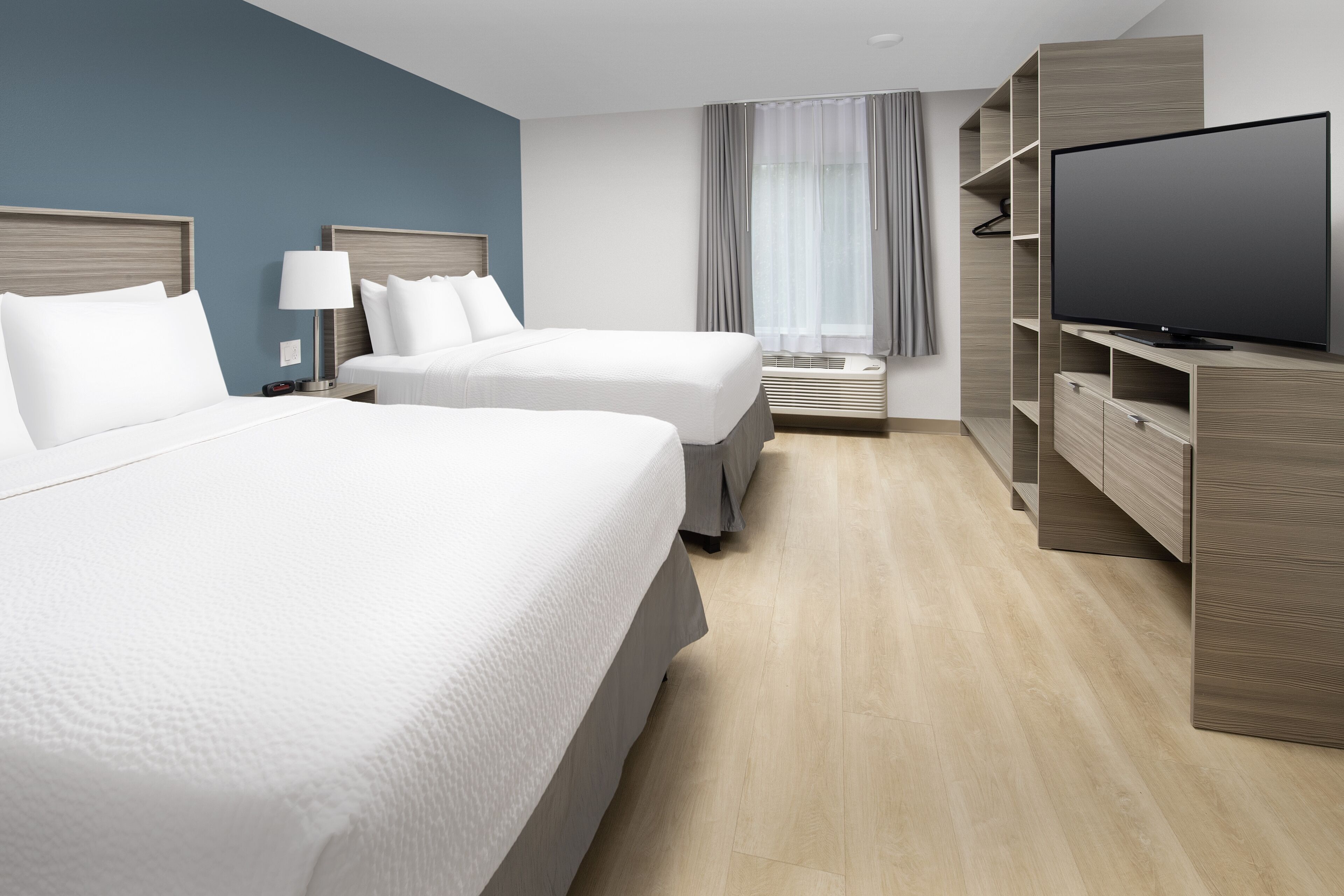 individually decorated, individually furnished, desk, laptop workspace