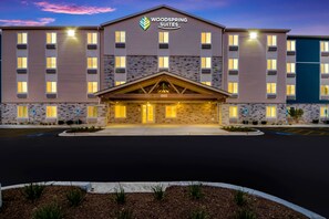 Exterior - WoodSpring Suites Gurnee - Chicago (Gurnee)