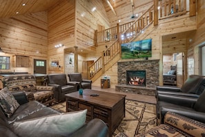 Smart TV, fireplace