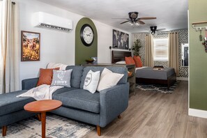 1 bedroom, iron/ironing board, free WiFi, bed sheets