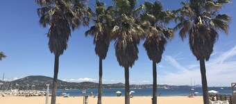 Lovely air-conditioned apartment for 4 people with terrace, located in Gassin