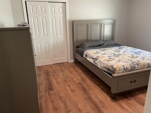 4 Schlafzimmer, kostenloses WLAN, Bettwäsche