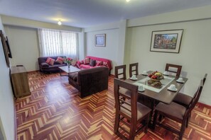 TV - Apartamento Pisac 201 (Cusco)