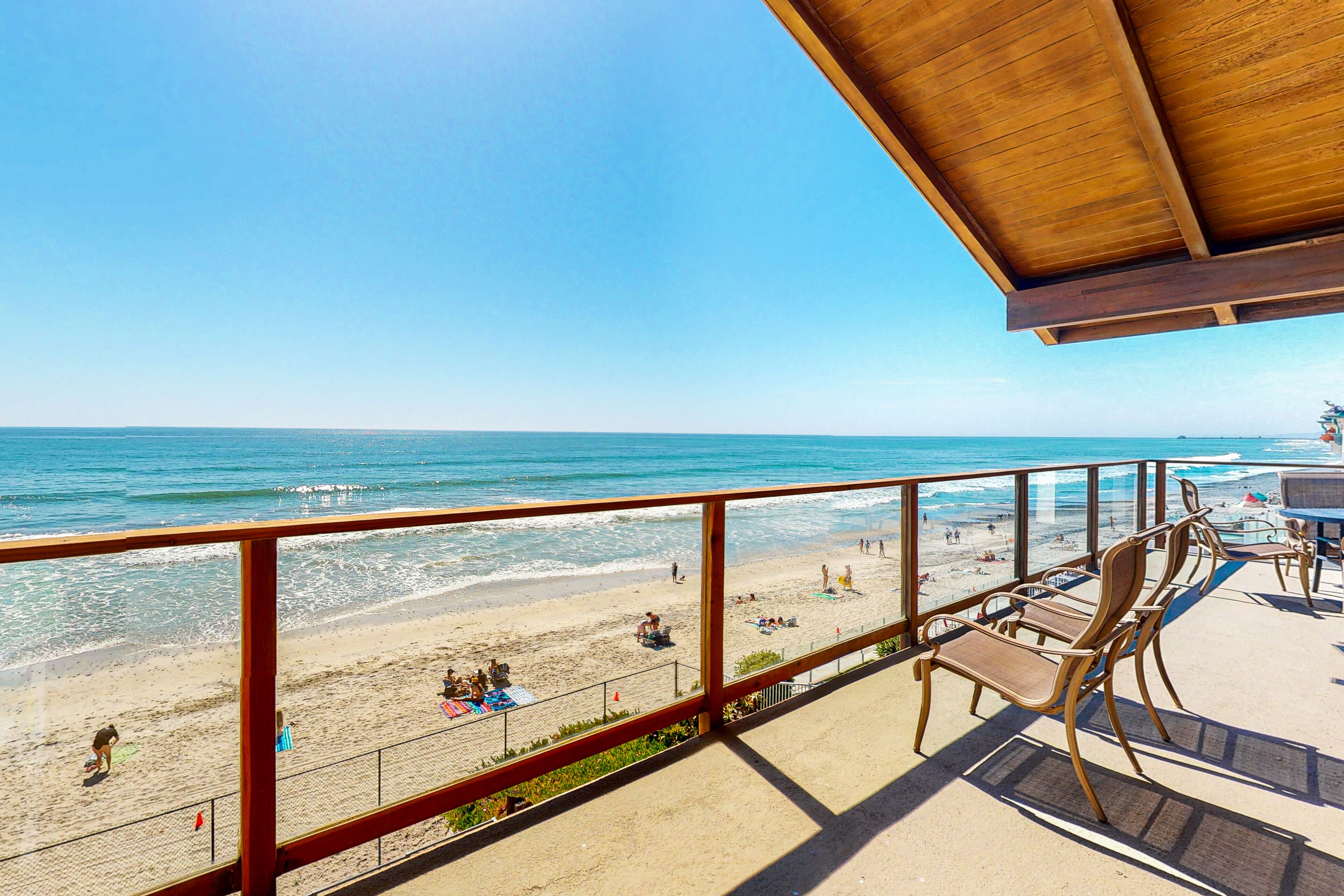 Amazing Oceanfront Family Condo w/Private Washer/Dryer, Free WiFi, Patio, Deck