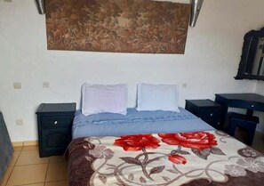 2 bedrooms, bed sheets