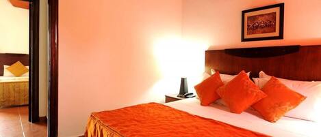2 bedrooms, bed sheets