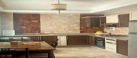 Fridge, oven, stovetop