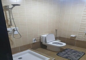 Douche, bidet