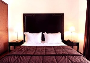 2 bedrooms, bed sheets