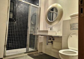 Bathtub, bidet - Generosa Residence 4855 (Marrakech)