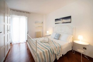 2 bedrooms, iron/ironing board, WiFi, bed sheets - WePuglia - La Casa sul Ponte (Polignano a Mare)