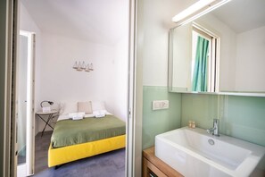 1 bedroom, iron/ironing board, WiFi, bed sheets - WePuglia - Belvedere sul Porto (Monopoli)
