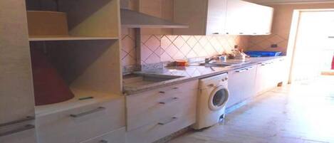 Réfrigérateur, plaque de cuisson