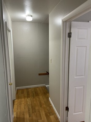 Interior - 500 A Terry AVE  (Oak Hill)