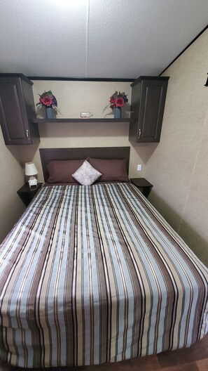 2 chambres, accès au Wi-Fi (inclus), literie fournie