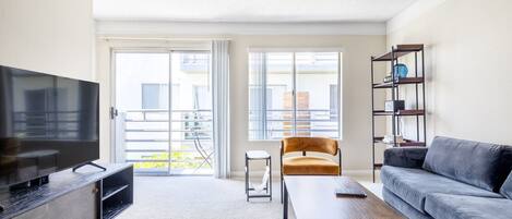 テレビ、ステレオ