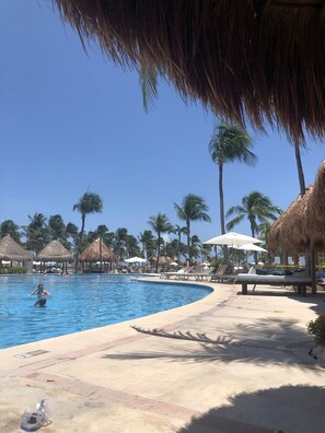Pool - Gorgeous Luxury Suite with Kitchen (Playa del Carmen Riviera Maya)