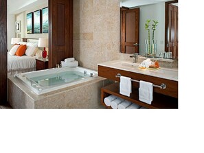 Bathroom - Gorgeous Luxury Suite with Kitchen (Playa del Carmen Riviera Maya)