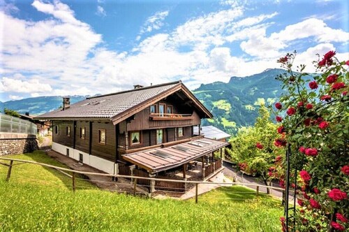 Alpine Chalet Bergprinzessin mit Bergblick, WLAN
