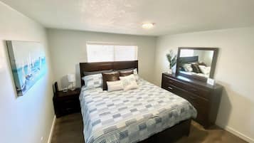 2 bedrooms, iron/ironing board, free WiFi, bed sheets