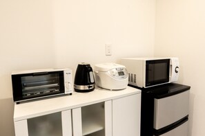 Japanese-Western Style Room, Non Smoking | Private kitchen | Fridge, microwave, stovetop, electric kettle