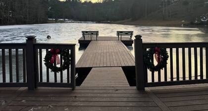 Mallard Cove - lakeside pet friendly