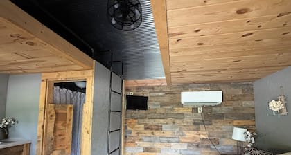 Cottonwood Cabin - Cozy Retreat w/ Fire Pit & 150 Acres