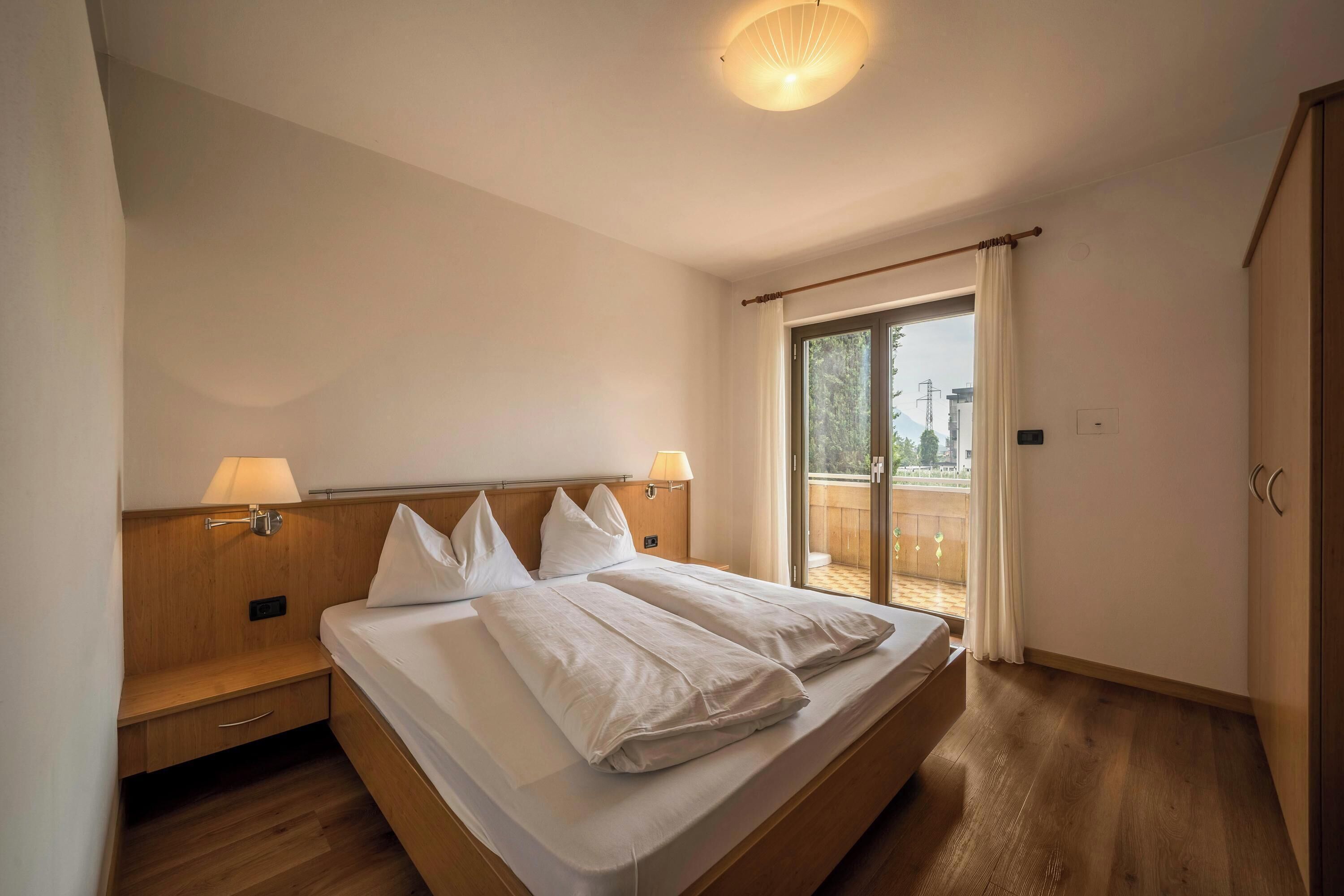 1 室のベッドルーム、WiFi (無料)、ベッドシーツ