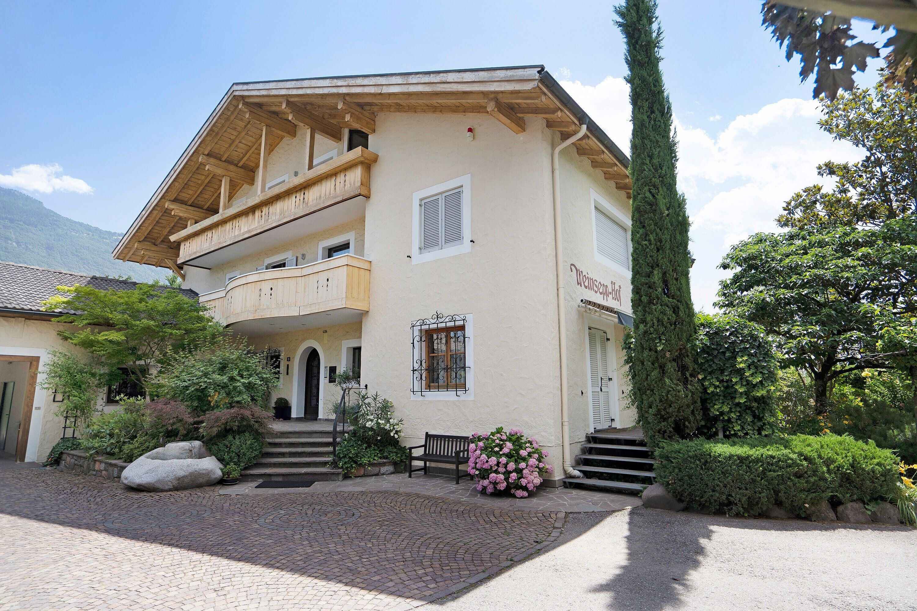 Esterni