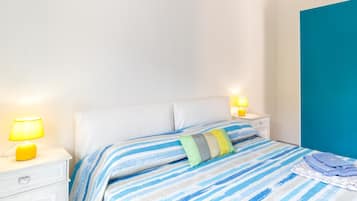 1 bedroom, iron/ironing board, bed sheets