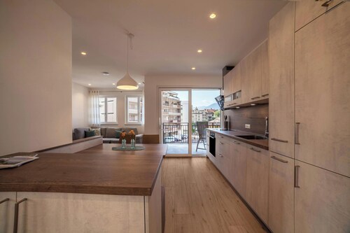 City Apartment Flora in MERANO with terrace and garage