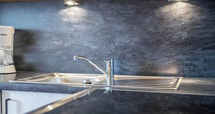Apartment "Residence Condor Rosengarten" with Mountain View, Sauna, Wi-Fi & Garden